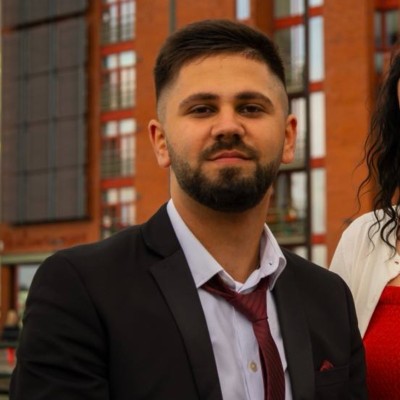 Porträtt av Ali Sankar